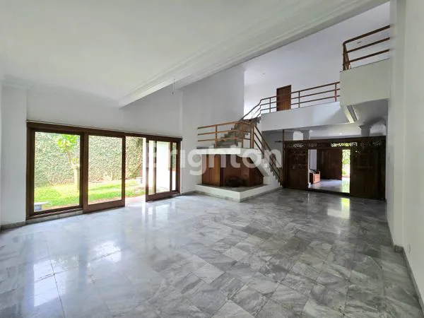 image RUMAH ASRI DAN NYAMAN DI AMPERA (3)