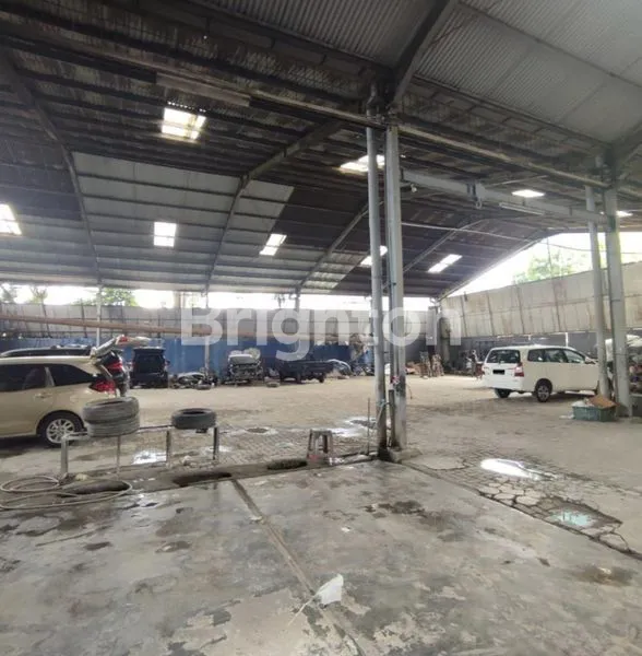 image INVESTASI STRATEGIS: BENGKEL & KOS 36 PINTU (3)