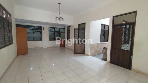 image RUMAH DI MOJOARUM BISA UTK KOS2AN LOK STARTEGIS DKT DHARMAHUSADA, UNAIR (7)