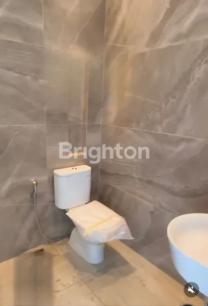 image INVESTASI MENARIK. RUMAH BARU 2 LANTAI MODERN MINIMALIS.  (3)