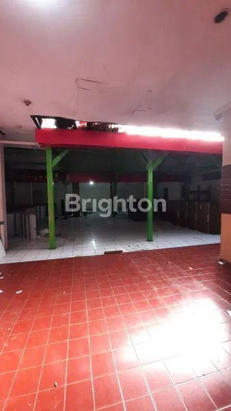image TEMPAT USAHA LEBAR MAINROAD JL. SUPRATMAN (2)