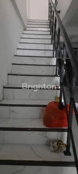 image RUKO 2 LANTAI DISEWAKAN DI GRAHA RAYA (3)