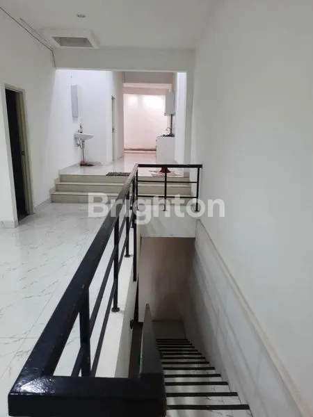 image RUKO 2 LANTAI DISEWAKAN DI GRAHA RAYA (4)