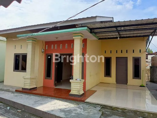 RUMAH JL. VETERAN PASAR 8 HELVETIA MEDAN