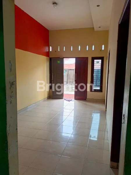 image RUMAH JL. VETERAN PASAR 8 HELVETIA MEDAN (4)