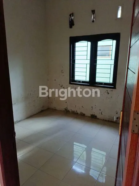 image RUMAH JL. VETERAN PASAR 8 HELVETIA MEDAN (5)