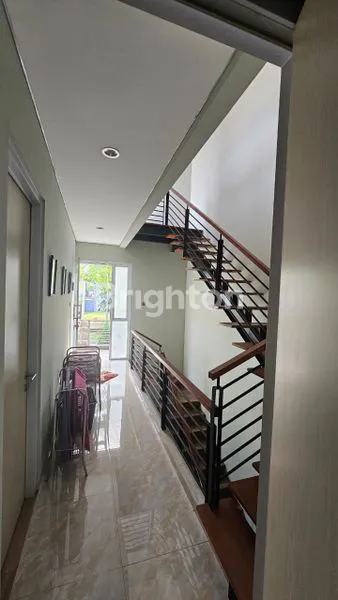 image RUMAH MEWAH 2 LANTAI FULL RENOV DI CITRALAND CIBUBUR (4)