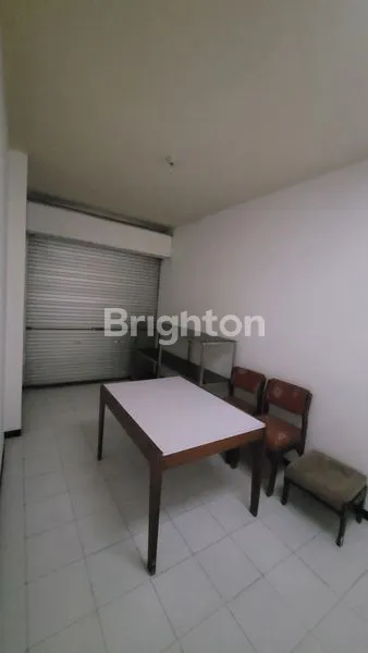 image RUMAH SUPER STRATEGIS SIAP HUNI DI SURABAYA SELATAN (3)