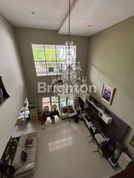 image RUMAH MEWAH 2 LANTAI PURI GALAXY - FULL FURNISH, SHM, LT 450M² (7)