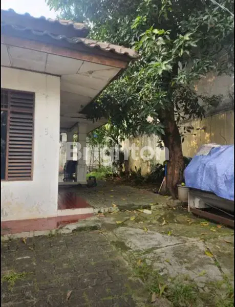 image JUAL RUMAH HITUNG TANAH DI KEBON JERUK. (3)