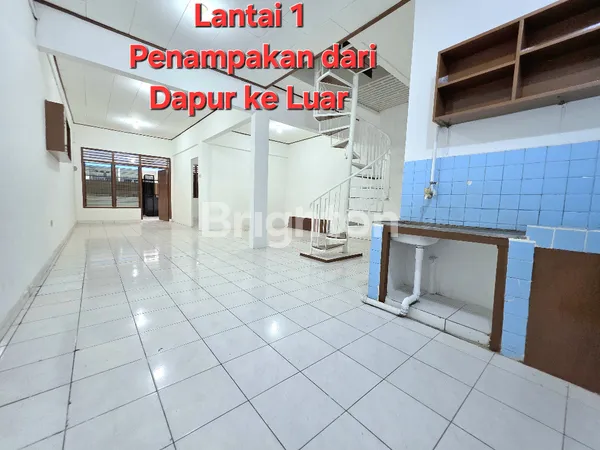 image RUMAH SIAP HUNI DEKAT PASAR JOHAR BARU DAN STASIUN KA SENTIONG EKONOMIS STRATEGIS JUAL SEGERA (4)