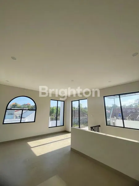 image VILLA BARU MODEL MEDITERANIAN DEKAT PANTAI MELASTI UNGASAN (6)