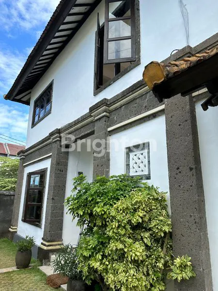 image VILLA DALAM KOMPLEK ONE GATE SYSTEM DI BUKIT UNGASAN (1)