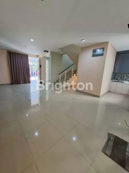 image DI JUAL RUMAH SIAP HUNI DAN SEMI FURNISH GREENLAKE CITRALAND (3)