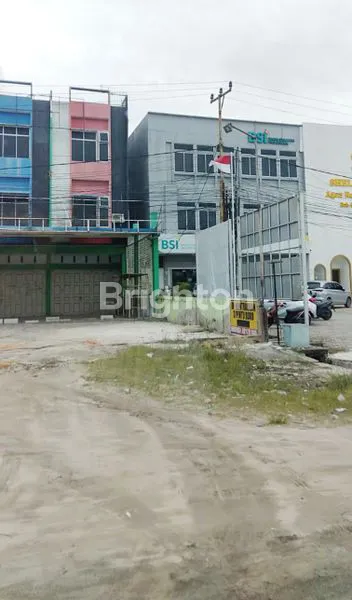 image RUKO GANDENG 3 PINTU DI PINGGIR JL.LINTAS PEKANBARU BANGKINANG (DEKAT UIN SUSKA RIAU) (2)