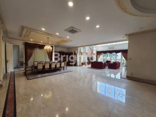 image RUMAH MEWAH INTERCON TAMAN KEBON JERUK.JAKARTA BARAT (2)