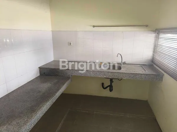 image RUMAH MEWAH 4KT DI ROYAL RESIDENCE GREENWICH (3)