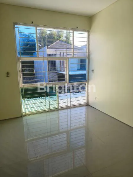 image RUMAH MEWAH 4KT DI ROYAL RESIDENCE GREENWICH (4)