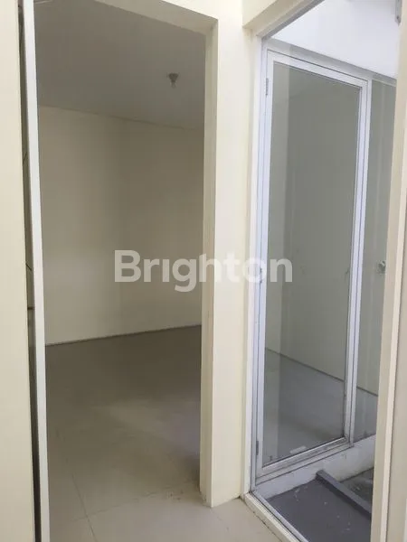 image RUMAH MEWAH 4KT DI ROYAL RESIDENCE GREENWICH (2)