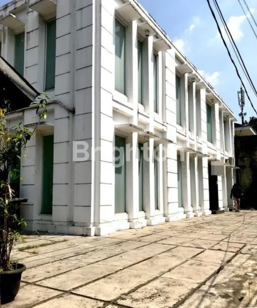 image DISEWAKAN RUANG USAHA, RUKO GANDENG BESAR DAN KECIL LOKASI STRATEGIS DAN KAWASAN RAMAI DEPAN JALAN BESAR JL BINTARO UTAMA, JAKARTA SELATAN (1)