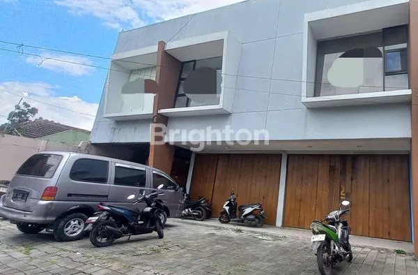 RUKO PREMIUM 3 LANTAI BUAH BATU BANDUNG, LOKASI STRATEGIS