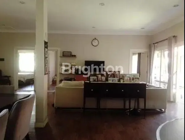 image DIJUAL RUMAH DAN KANTOR DIMANYAR.STRATEGIS  TENGAH KOTA (6)