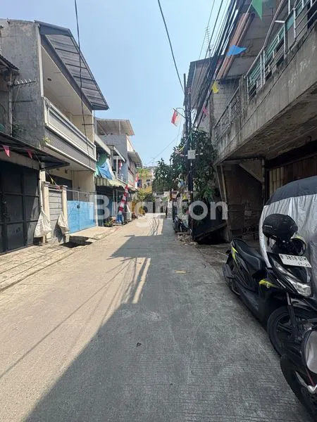 image RUMAH TUA HITUNG TANAH SAJA DI TELUK GONG SELATAN (FAJAR ALADIN) JAKARTA UTARA (3)