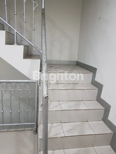 image RUKO  4 1/2  LANTAI MAMPANG PRAPATAN RAYA TRAFFIC TINGGI DEKAT HALTE TRANSJAKARTA DAN SEGITIGA EMAS JAKARTA (3)