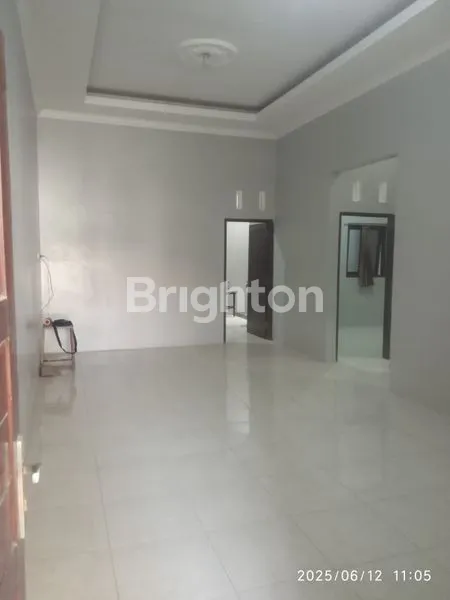 image RUMAH HOOK DI GEDONGAN (4)