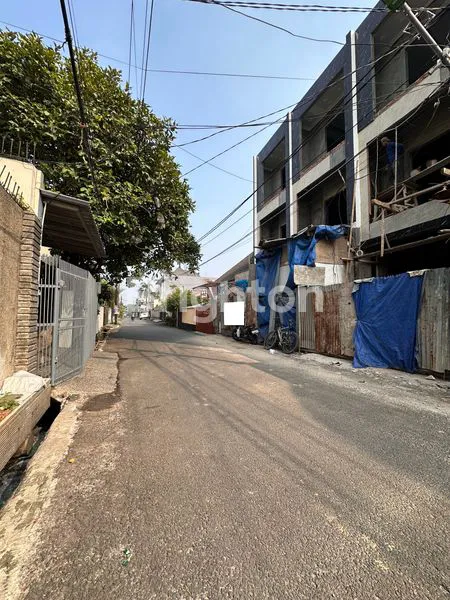 image RUMAH BARU 3 LANTAI DAERAH DURI KEPA (4)