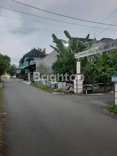 image TANAH HOOK STRATEGIS MOREN RAYA (2)