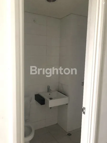 image UNIT APARTMENT DI BSD LOKASI STRATEGIS SELANGKAH KE GERBANG TOLL PERMATA (6)
