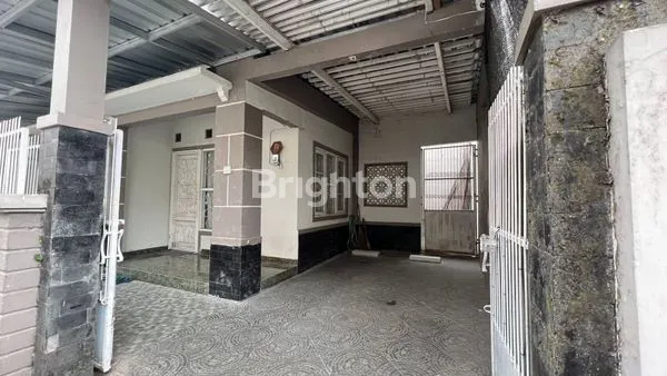 image DIJUAL RUMAH TINGKAT DI JLN KALIURANG KM.4 (2)