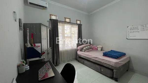 image DIJUAL RUMAH TINGKAT DI JLN KALIURANG KM.4 (6)