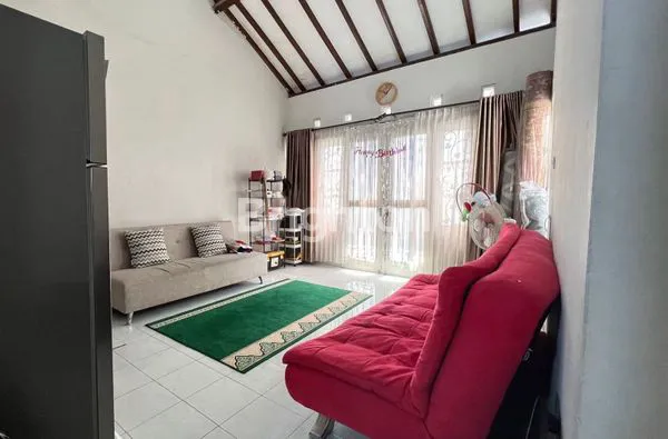 image DIJUAL RUMAH TINGKAT DI JLN KALIURANG KM.4 (7)