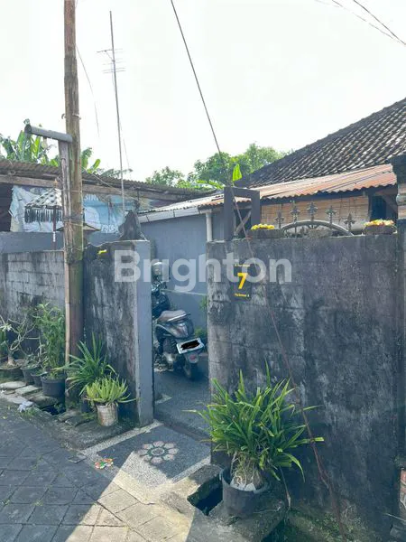 image DIJUAL RUMAH LOKASI STRATEGIS DI MENGWI  BADUNG (2)