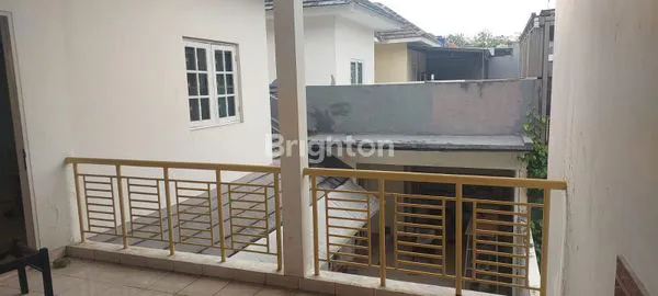image RUMAH 2 LANTAI DI KOTA WISATA CIBUBUR  (7)