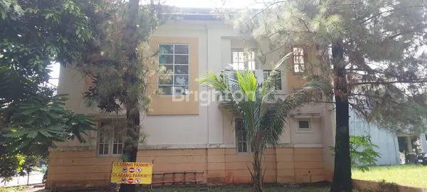 image RUMAH 2 LANTAI DI KOTA WISATA CIBUBUR  (1)