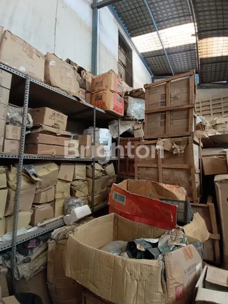 image GUDANG AKTIF & STRATEGIS BEBAS BANJIR DI KOMPLEK PERGUDANGAN KAMAL DADAP KAPUK JAKARTA UTARA (3)