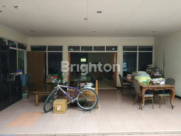 image RUMAH BESAR 450M² DEKAT KAMPUS PETRA, KUTISARI - COCOK UNTUK KOS/CAFE (5)
