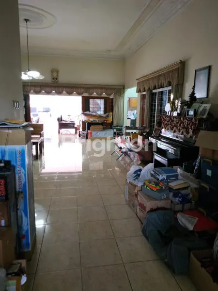 image RUMAH BESAR 450M² DEKAT KAMPUS PETRA, KUTISARI - COCOK UNTUK KOS/CAFE (2)