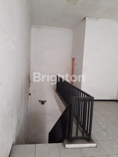 image 2 RUKO LEBAR TOTAL 8 METER, JL. S. SUPRIADI, KOTA MALANG (4)