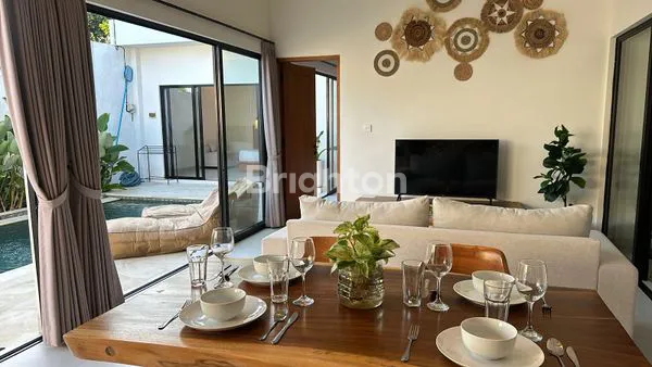 image VILLA SIAP HUNI DI UNGASAN - 9 MENIT KE PANTAI MELASTI , FULL FURNISHED, LEGALITAS LENGKAP  (3)