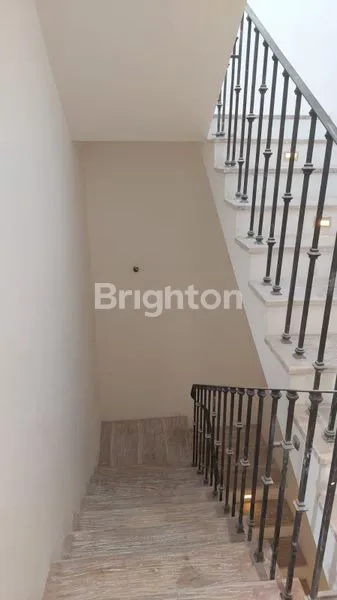 image VILLA BRAND NEW MEDITERANNEA  CASSAVIA SEA VIEW 3 BR PERERENAN BALI (7)