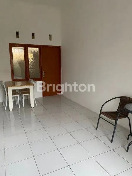 image RUMAH CANTIK TENGAH KOTA (3)