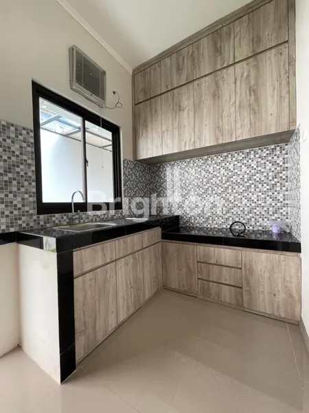 image DIJUAL SEGERA RUMAH NYAMAN SIAP HUNI DI PLUMERIA RESIDENCE GRAHA RAYA BINTARO (6)