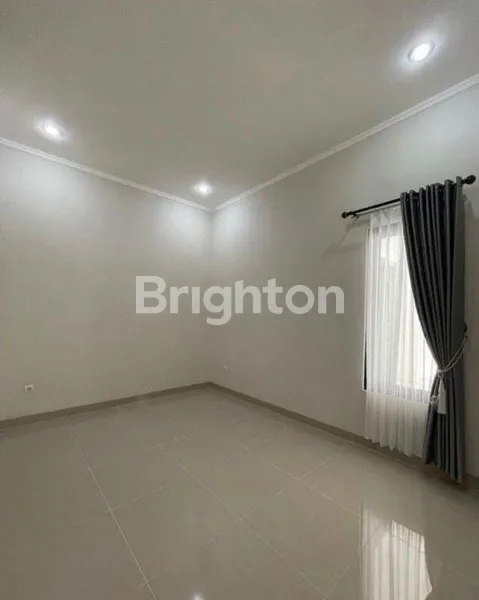 image DIJUAL SEGERA RUMAH 1 LANTAI NYAMAN SIAP HUNI PLUMERIA RESIDENCE GRAHA RAYA BINTARO (5)