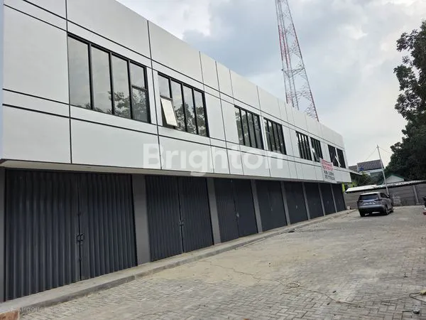 image RUKO 2,5 LANTAI DI MERUYA, COCOK UNTUK BISNIS RETAIL (2)