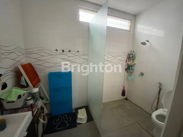 image RUMAH MEWAH 2 LANTAI HOOK DEKAT TOL & MALL DI MAGERSARI (4)