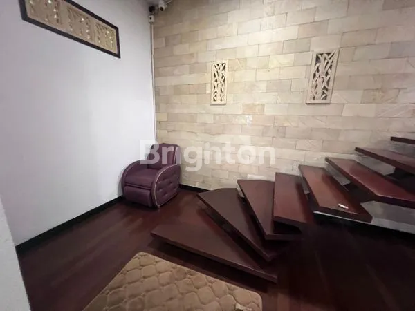 image RUMAH HOOK MEWAH 2 LANTAI MITRA RAYA - 4KT SEMI FURNISHED (7)